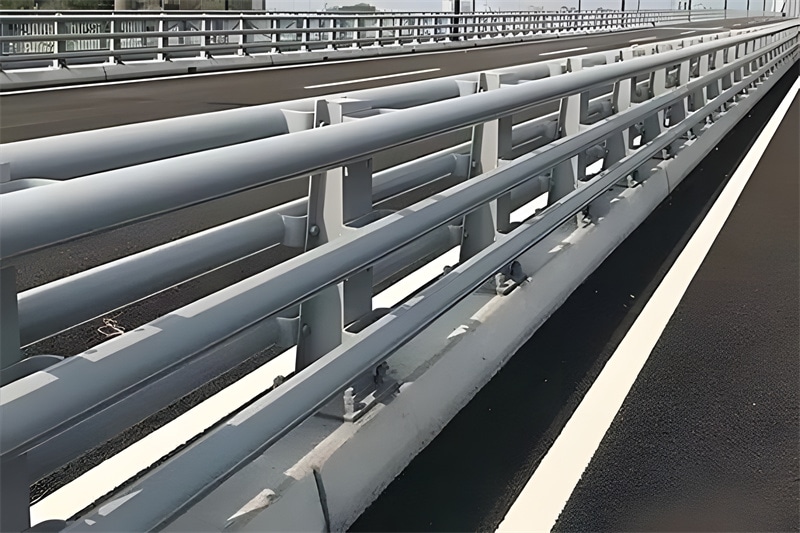桥梁防撞护栏